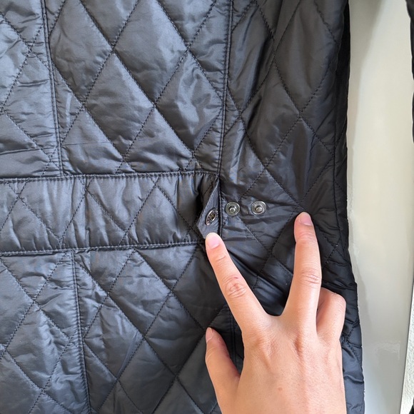 Barbour Women's Flyweight Cavalry Quilted Jacket - Picture 9 of 14